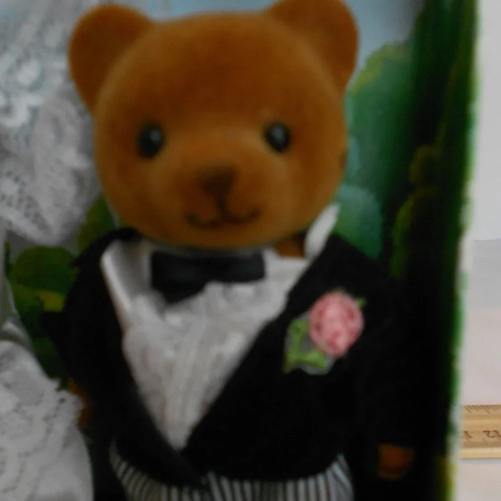 Vtg. 1986 Bride & Groom Teddy Bear Story
